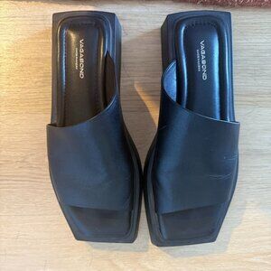 Vagabond Evy Sandal - Like New